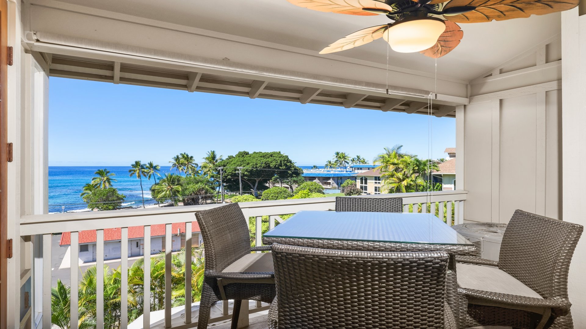 Alii Cove Y22 Big Island Front Desk